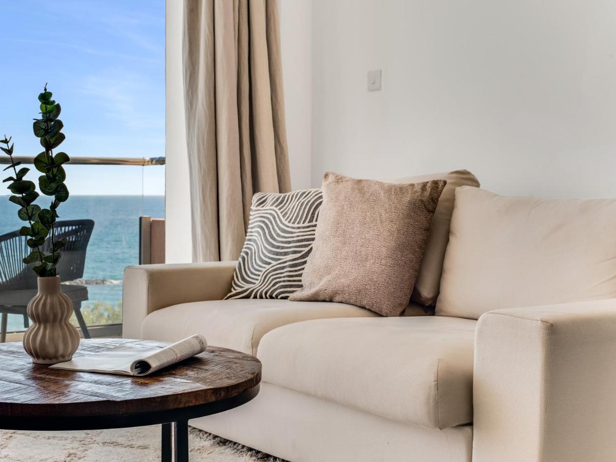 Sanders Kanika Sea Forum - Adorable 2-Bedroom Apartment With Sea View Лимасол Экстерьер фото